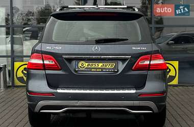 Позашляховик / Кросовер Mercedes-Benz M-Class 2013 в 