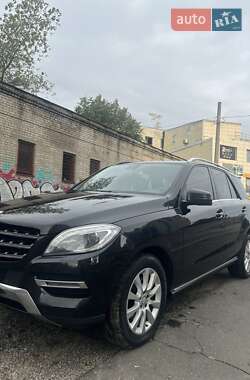 Внедорожник / Кроссовер Mercedes-Benz M-Class 2015 в 