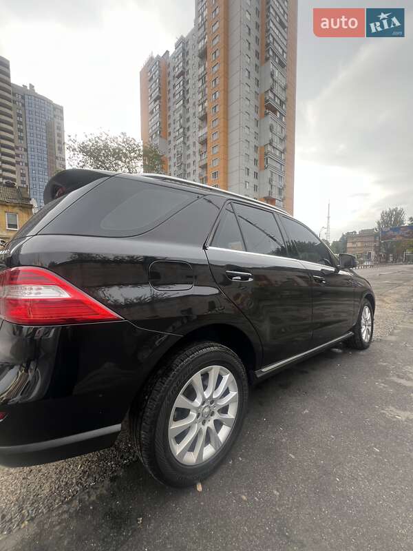Позашляховик / Кросовер Mercedes-Benz M-Class 2015 в Одесі
