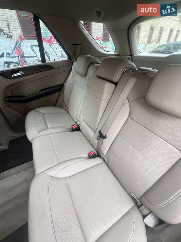 Позашляховик / Кросовер Mercedes-Benz M-Class 2015 в Одесі