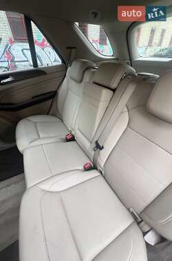 Внедорожник / Кроссовер Mercedes-Benz M-Class 2015 в 