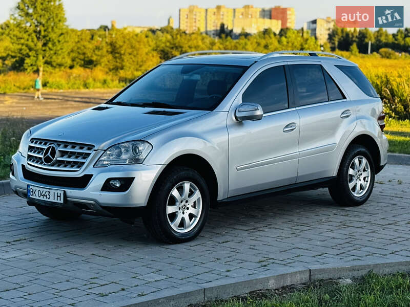 Позашляховик / Кросовер Mercedes-Benz M-Class 2008 в Здолбуніві