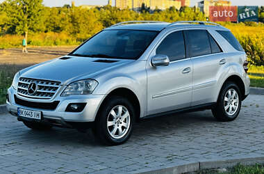 Внедорожник / Кроссовер Mercedes-Benz M-Class 2008 в 