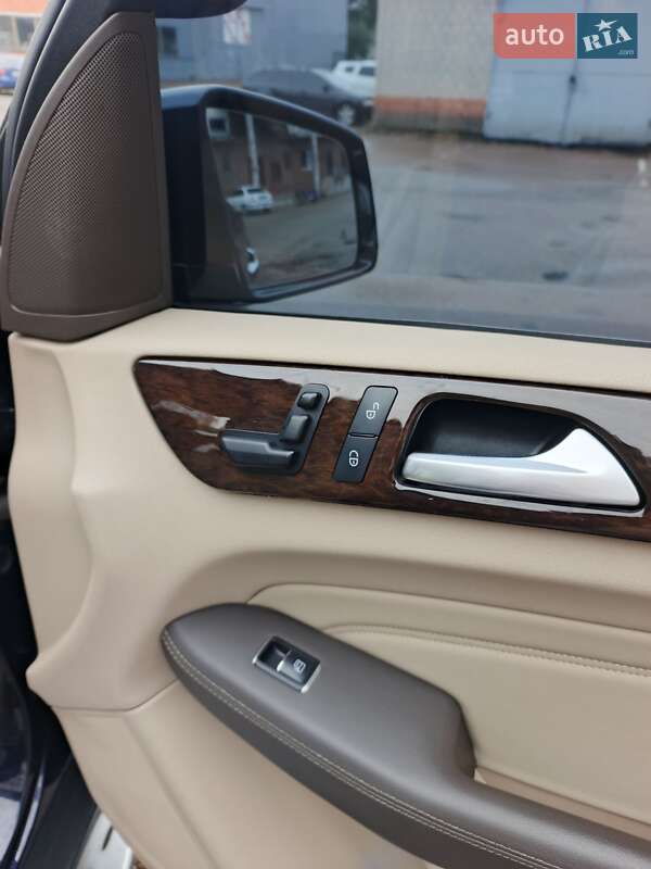 Внедорожник / Кроссовер Mercedes-Benz M-Class 2013 в Чернигове