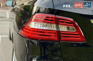 Внедорожник / Кроссовер Mercedes-Benz M-Class 2012 в 