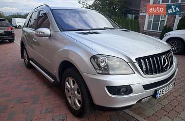 Внедорожник / Кроссовер Mercedes-Benz M-Class 2006 в 