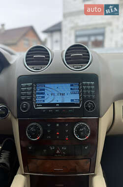 Позашляховик / Кросовер Mercedes-Benz M-Class 2005 в 