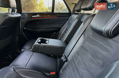 Позашляховик / Кросовер Mercedes-Benz M-Class 2012 в 