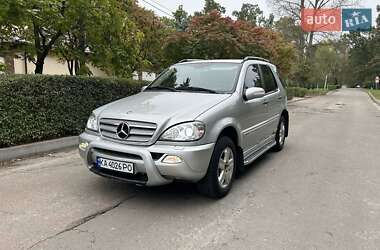 Позашляховик / Кросовер Mercedes-Benz M-Class 2004 в 