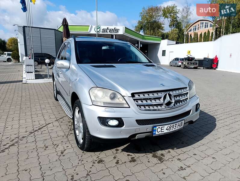 Позашляховик / Кросовер Mercedes-Benz M-Class 2005 в Чернівцях