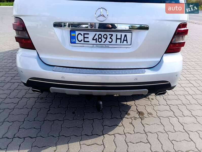 Позашляховик / Кросовер Mercedes-Benz M-Class 2005 в Чернівцях
