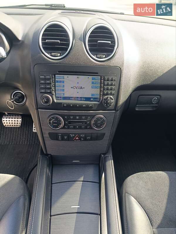 Позашляховик / Кросовер Mercedes-Benz M-Class 2005 в Чернівцях