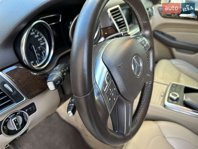 Позашляховик / Кросовер Mercedes-Benz M-Class 2012 в Кам'янець-Подільському фото 30 Позашляховик / Кросовер Mercedes-Benz M-Class 2012 в Кам'янець-Подільському