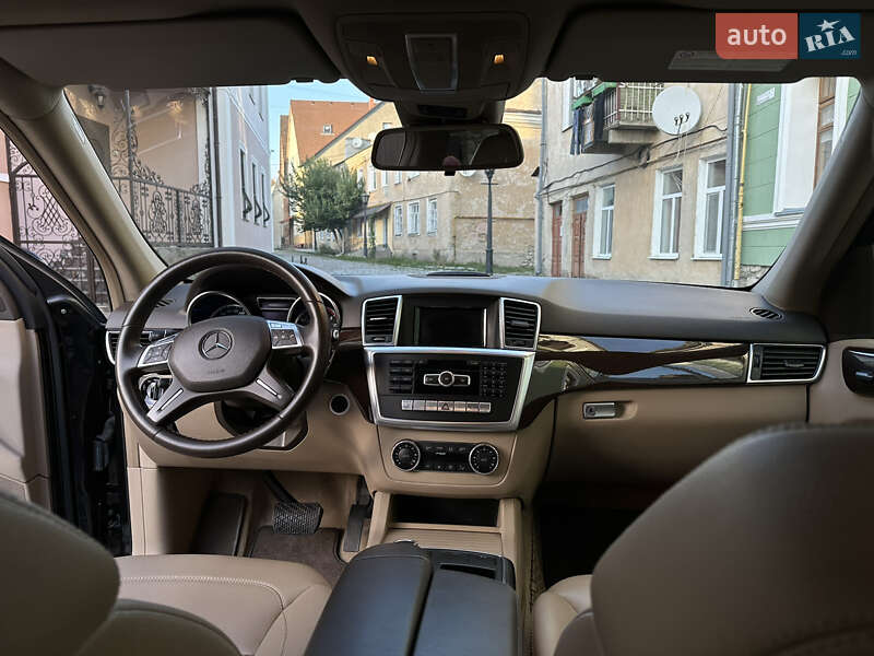 Позашляховик / Кросовер Mercedes-Benz M-Class 2012 в Кам'янець-Подільському фото 40 Позашляховик / Кросовер Mercedes-Benz M-Class 2012 в Кам'янець-Подільському
