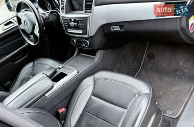 Внедорожник / Кроссовер Mercedes-Benz M-Class 2013 в 