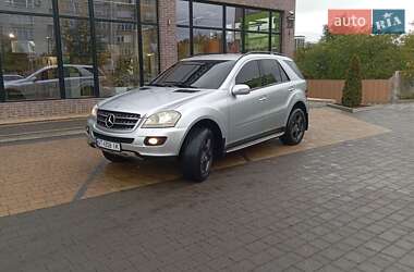 Внедорожник / Кроссовер Mercedes-Benz M-Class 2008 в 