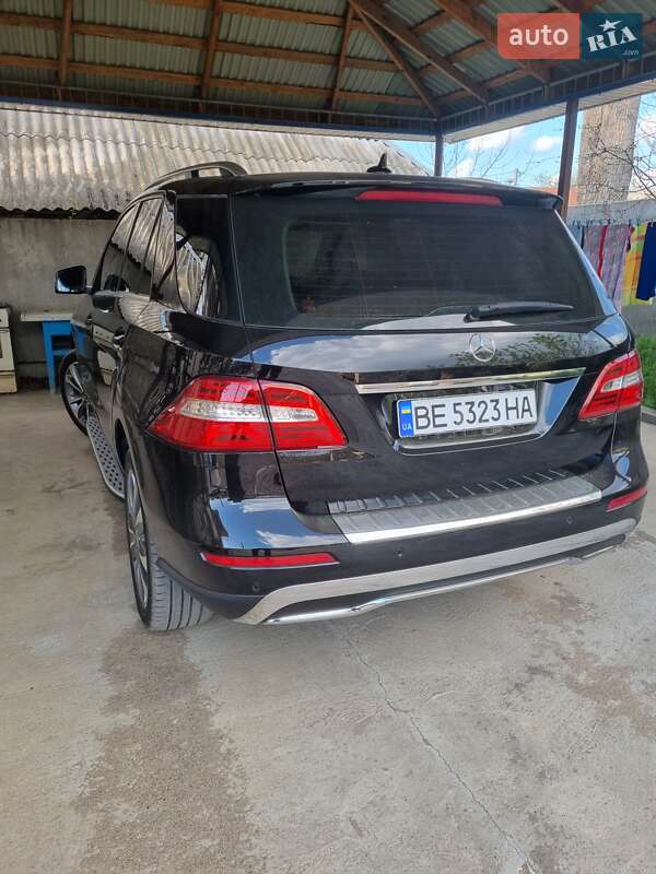 Позашляховик / Кросовер Mercedes-Benz M-Class 2014 в Миколаєві