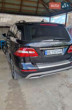 Внедорожник / Кроссовер Mercedes-Benz M-Class 2014 в 