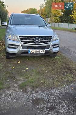 Внедорожник / Кроссовер Mercedes-Benz M-Class 2012 в 