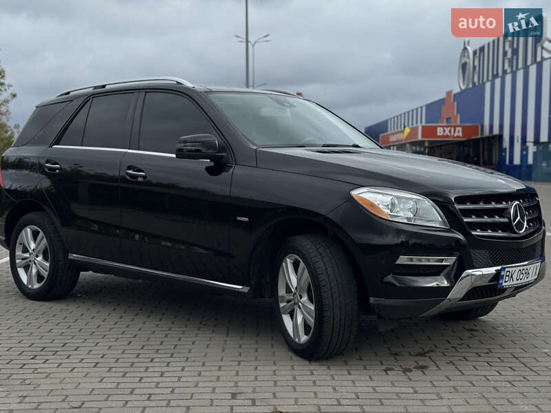 Позашляховик / Кросовер Mercedes-Benz M-Class 2012 в Дубні фото 2 Позашляховик / Кросовер Mercedes-Benz M-Class 2012 в Дубні
