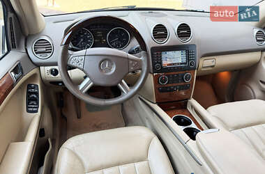 Позашляховик / Кросовер Mercedes-Benz M-Class 2007 в 