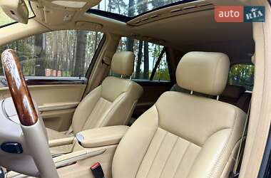 Внедорожник / Кроссовер Mercedes-Benz M-Class 2009 в 