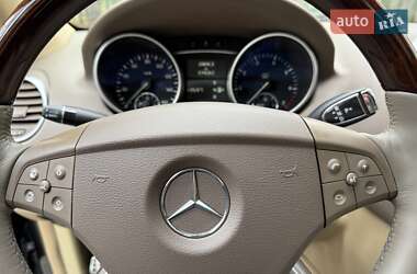 Внедорожник / Кроссовер Mercedes-Benz M-Class 2009 в 