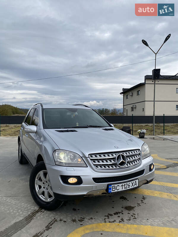 Позашляховик / Кросовер Mercedes-Benz M-Class 2007 в Тячеві