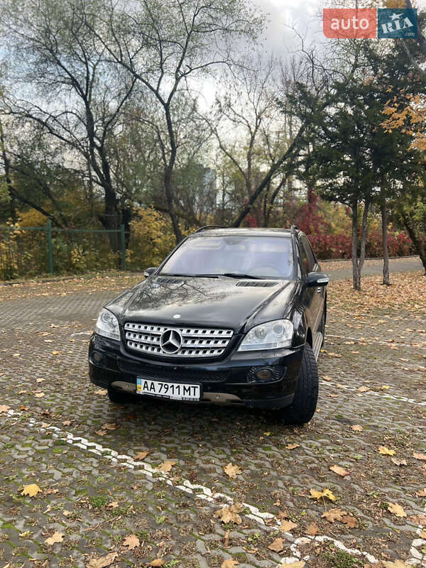 Mercedes-Benz M-Class 2007