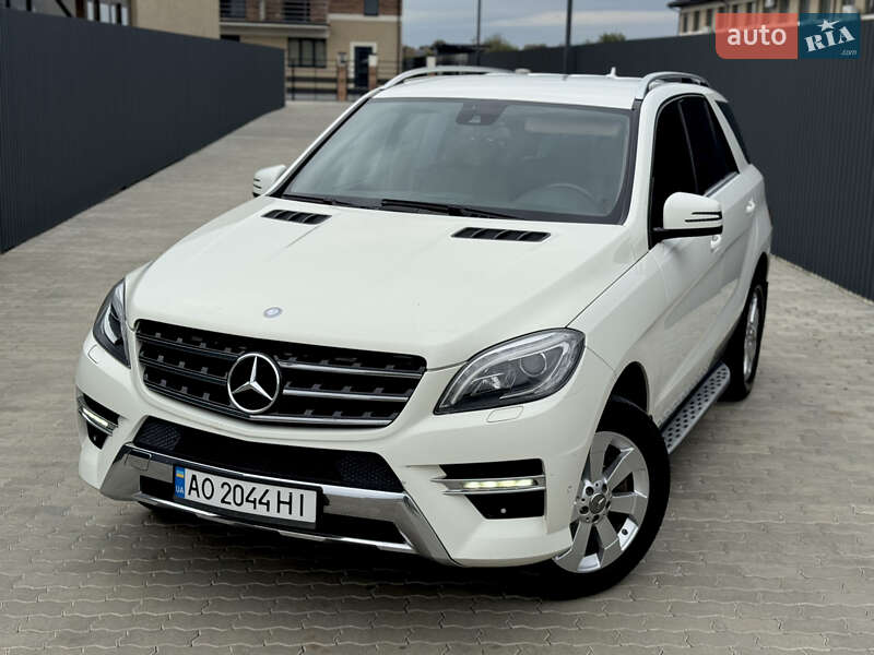 Внедорожник / Кроссовер Mercedes-Benz M-Class 2012 в 