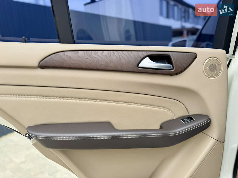 Позашляховик / Кросовер Mercedes-Benz M-Class 2012 в Ужгороді
