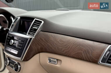 Внедорожник / Кроссовер Mercedes-Benz M-Class 2012 в 