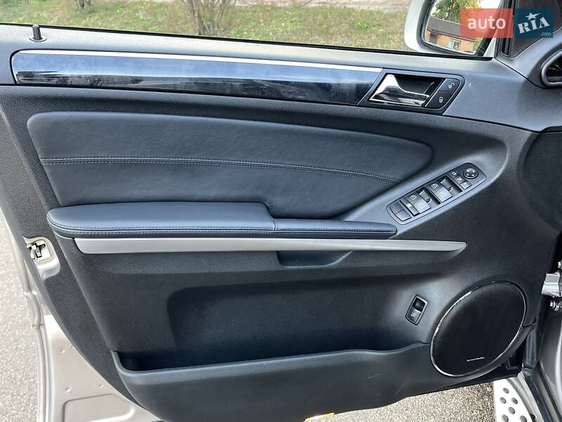 Позашляховик / Кросовер Mercedes-Benz M-Class 2007 в Києві
