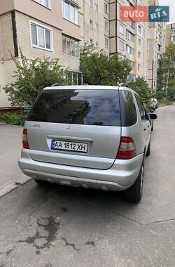 Позашляховик / Кросовер Mercedes-Benz M-Class 2002 в Києві