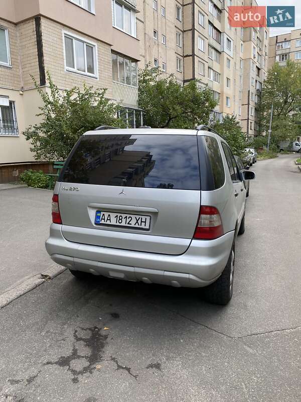 Mercedes-Benz M-Class 2002