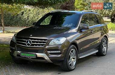 Внедорожник / Кроссовер Mercedes-Benz M-Class 2012 в 