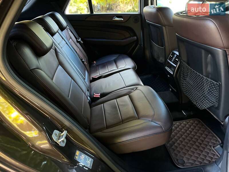 Внедорожник / Кроссовер Mercedes-Benz M-Class 2012 в Одессе