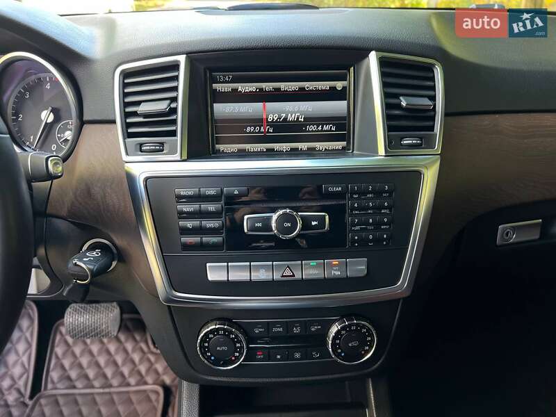 Внедорожник / Кроссовер Mercedes-Benz M-Class 2012 в Одессе