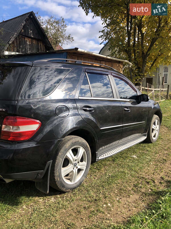Позашляховик / Кросовер Mercedes-Benz M-Class 2007 в Надвірній