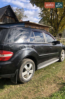 Позашляховик / Кросовер Mercedes-Benz M-Class 2007 в 