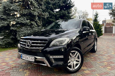 Внедорожник / Кроссовер Mercedes-Benz M-Class 2013 в Одессе