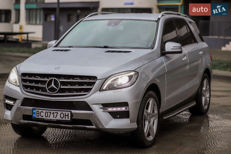 Позашляховик / Кросовер Mercedes-Benz M-Class 2013 в Львові фото 9 Позашляховик / Кросовер Mercedes-Benz M-Class 2013 в Львові