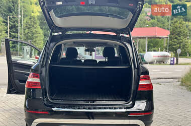Позашляховик / Кросовер Mercedes-Benz M-Class 2013 в 