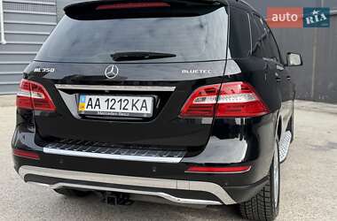 Внедорожник / Кроссовер Mercedes-Benz M-Class 2011 в 