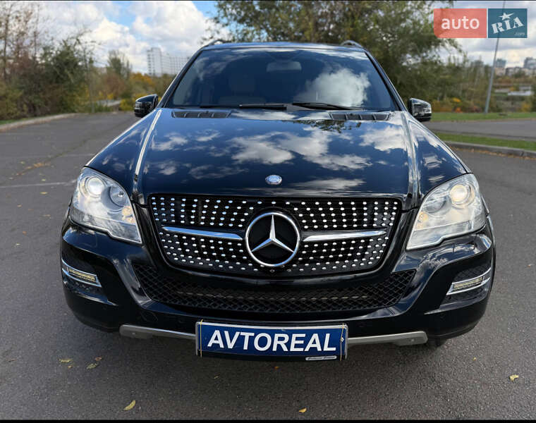 Внедорожник / Кроссовер Mercedes-Benz M-Class 2010 в Кривом Роге