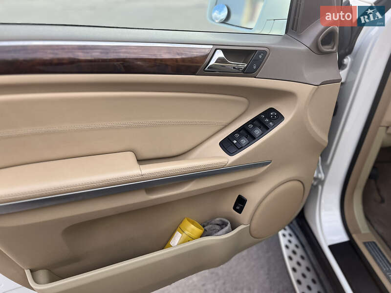 Внедорожник / Кроссовер Mercedes-Benz M-Class 2011 в Дубно фото 19 Внедорожник / Кроссовер Mercedes-Benz M-Class 2011 в Дубно