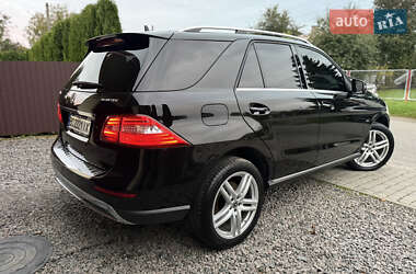 Позашляховик / Кросовер Mercedes-Benz M-Class 2011 в 