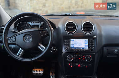 Внедорожник / Кроссовер Mercedes-Benz M-Class 2006 в 