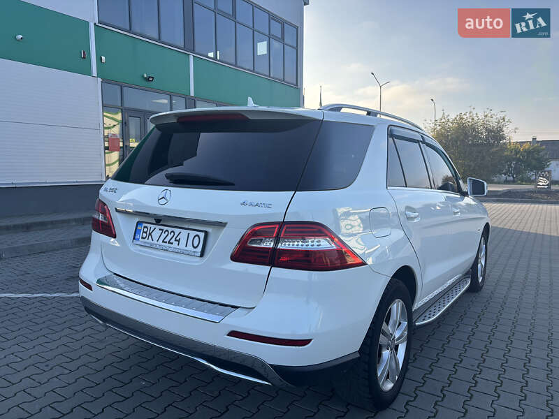 Позашляховик / Кросовер Mercedes-Benz M-Class 2012 в Нововолинську фото 13 Позашляховик / Кросовер Mercedes-Benz M-Class 2012 в Нововолинську