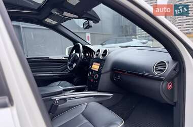 Внедорожник / Кроссовер Mercedes-Benz M-Class 2010 в 
